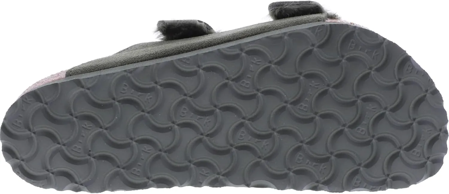 BIRKENSTOCK Model: Arizona with Lambskin / Thyme Olive Leather / Width: Normal / 1025666 / Unisex