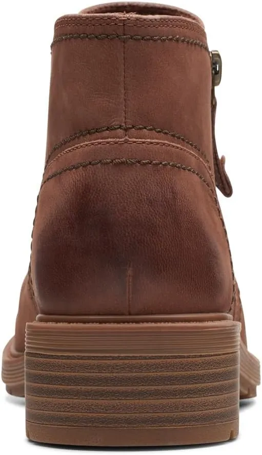 Clarks Womens Hearth Dove Leather Ruched Booties