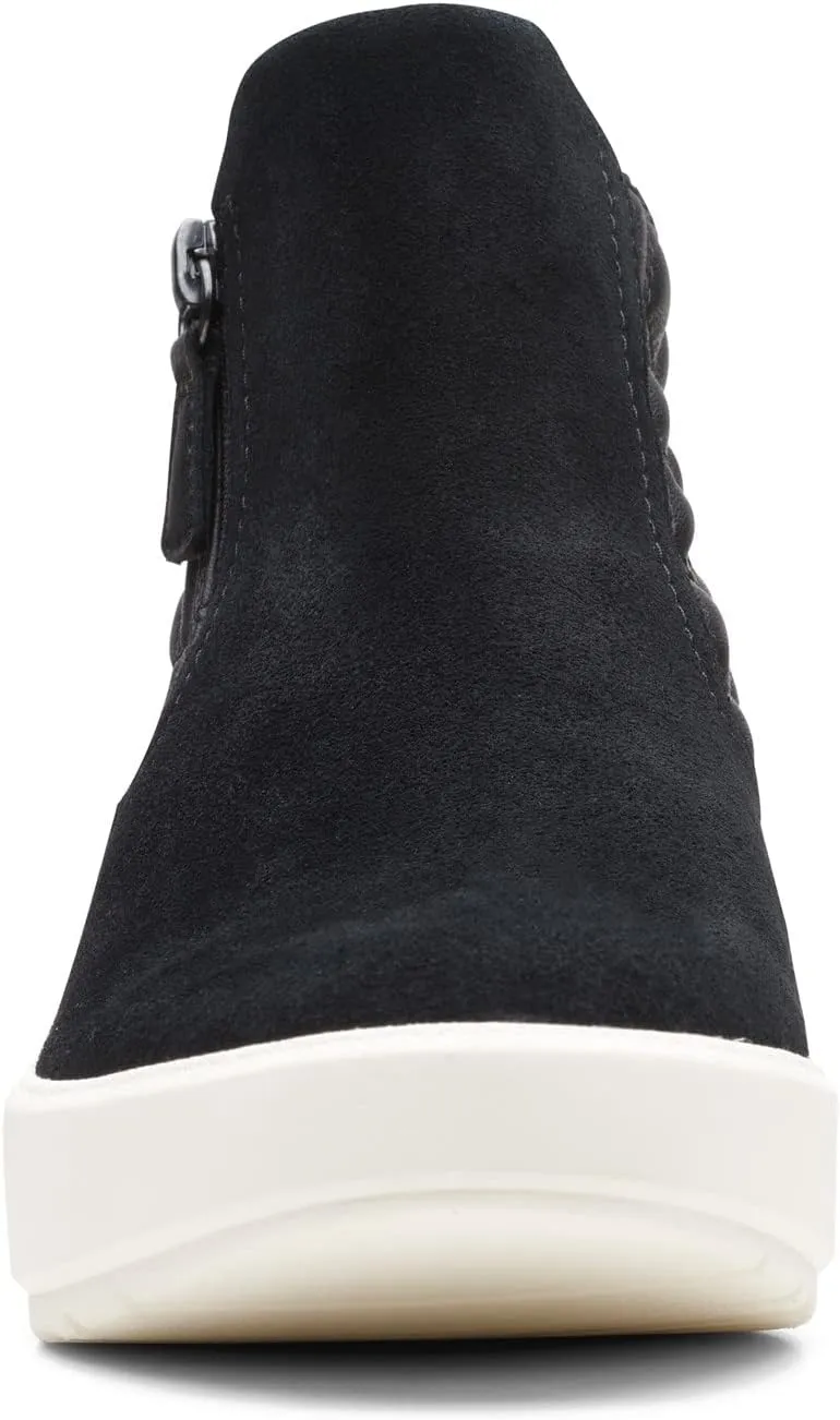 Clarks Women's Layton Zip Sneaker