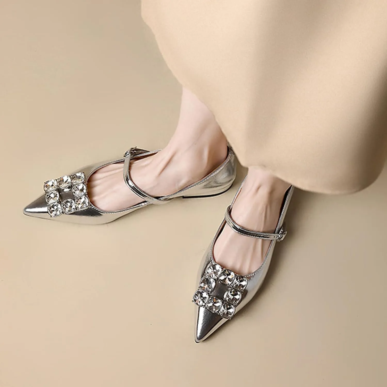 NELSBREXWomen'S Patent Leather Rhinestone Chunky Low-Heeled Mary Jane Shoes Sexy Pointed Toe Comfortable Non-Slip Block Heel Dress Pumps with Adjust Buckle for Business Wedding Formal