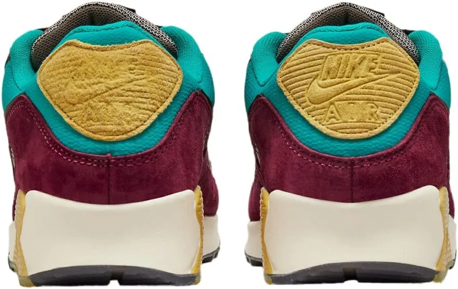 NIKE Women's Sneaker
