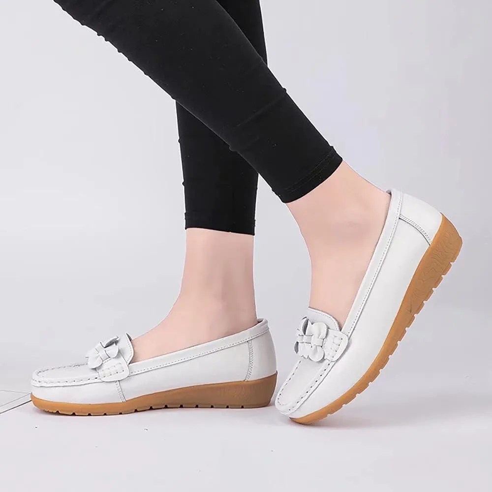 Women's Leather Loafers Driving Moccasins Casual Slip-On Boat Shoes Comfort Walking Flat Loafer for Women Wide Width